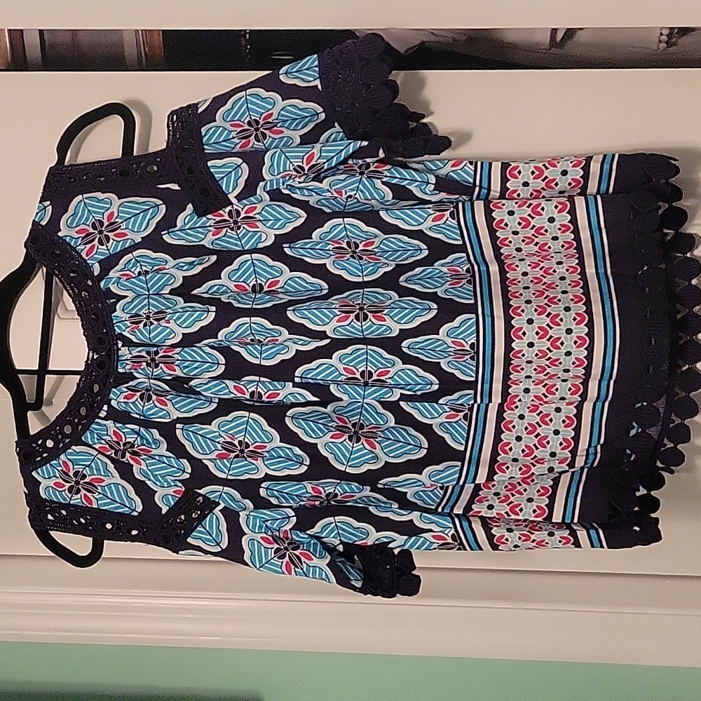 Crown and Ivy Cold Shoulder Blouse Size XS